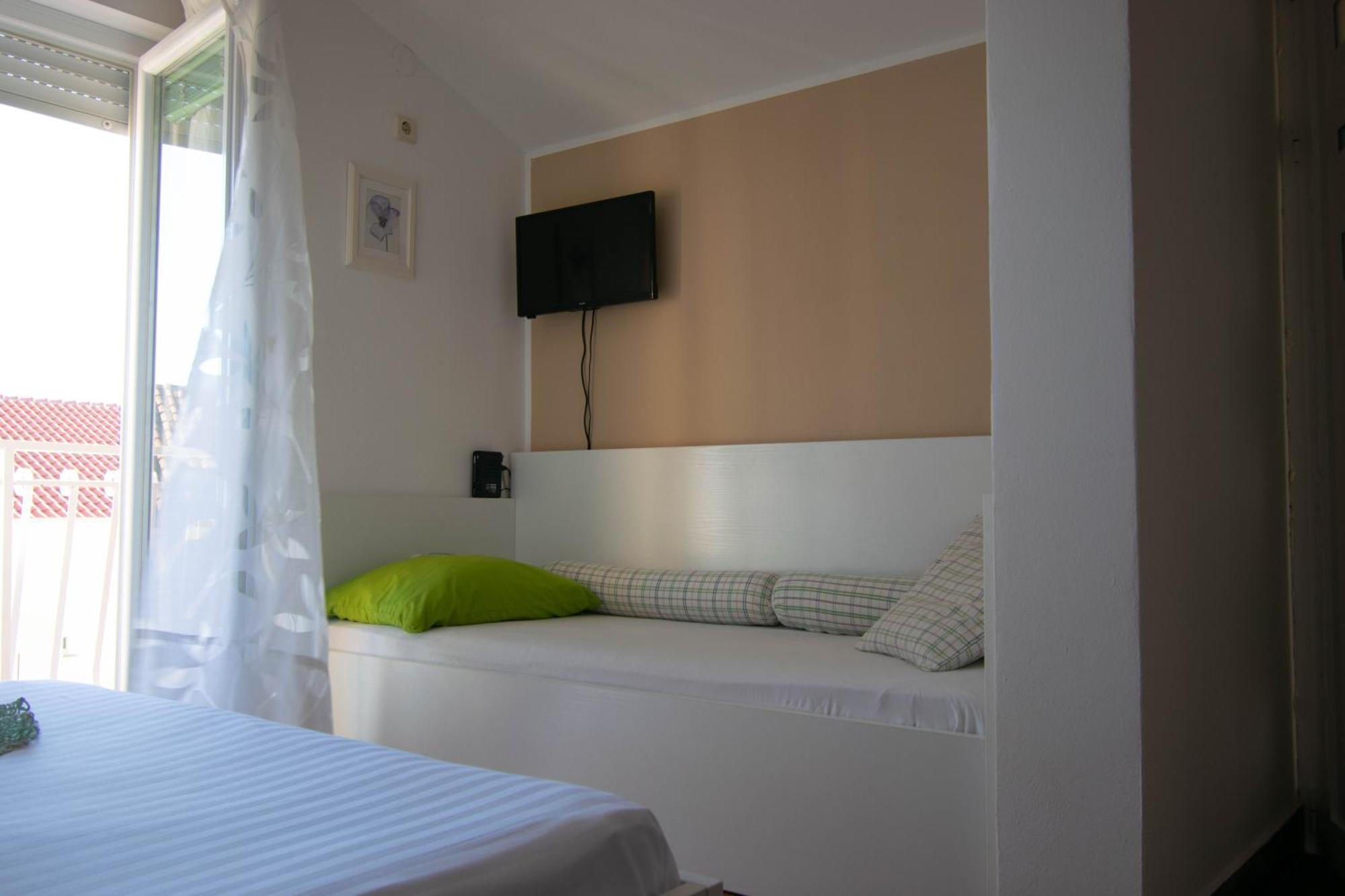 Apartments Anita Frane Водице Экстерьер фото